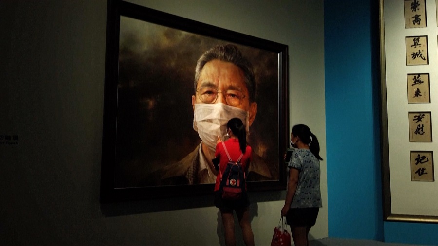 鐘南山畫(huà)像展，鐘南山口罩畫(huà)像，疫情下的畫(huà)展